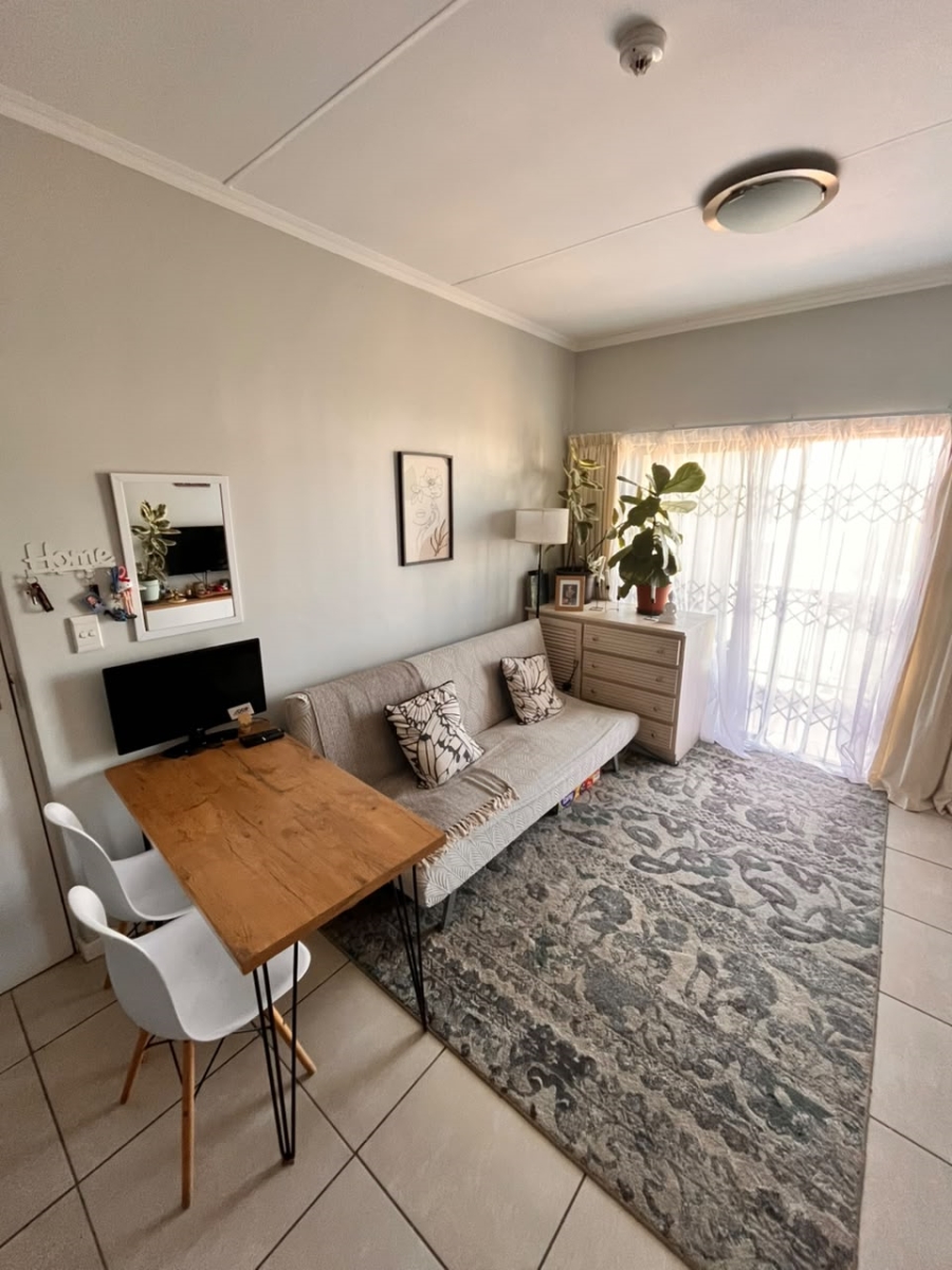 To Let 1 Bedroom Property for Rent in Sandown Estate Western Cape